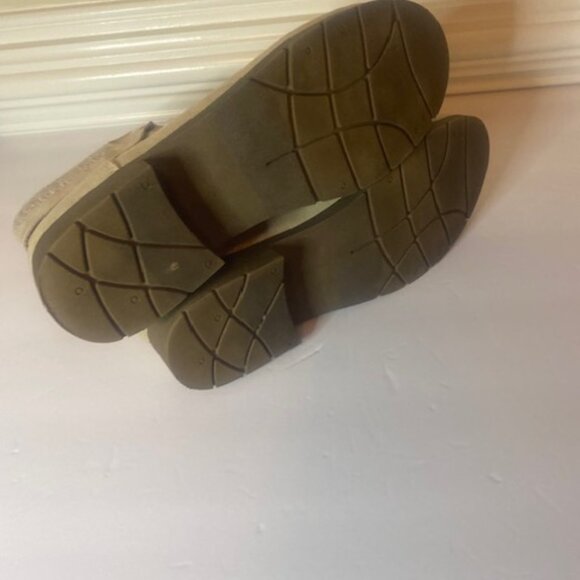 St Johns Bay Ladies Lace up Booties, Ivory,  Size 10M - Picture 6 of 6